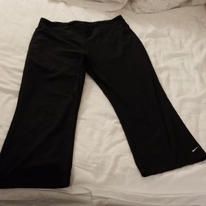 Nike dri-fit capri yoga pants